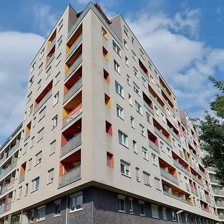 Call It - With Free Parking Appartement *
